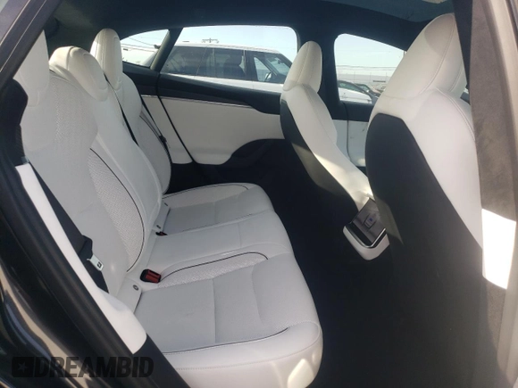 2023 Tesla Model S Plaid с VIN 5YJSA1E67PF528820, выставлен на аукционе Copart как лот 83111464 с пробегом 17 858 миль миль и Списание • Salvage title. История ставок и продаж доступна на DreamBid. Изображение 10.