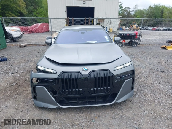 2023 BMW 7 Series 760i xDrive с VIN WBA33EJ04PCM74863, выставлен на аукционе IAAI как лот 42298285 с пробегом 22 801 миль миль и . История ставок и продаж доступна на DreamBid. Изображение 12.