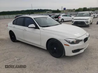 2015 BMW 3 Series 328i z VIN WBA3C1C51FK120871, wystawiony jako Copart lot #58486625 z przebiegiem 99 749 mil mil oraz Czysty tytuł • Clean title. Historia ofert i sprzedaży dostępna na DreamBid. Obrazek 4.