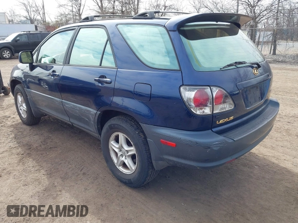 2001 Lexus RX with VIN JTJHF10U310170085, listed as a IAAI auction lot 41795796 with 205,057 mi miles and . Bid and sale history available at carsss.com. Image 3.