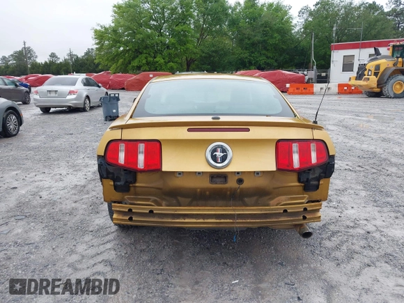 2010 Ford Mustang V6 with VIN 1ZVBP8AN6A5105768, listed as a IAAI auction lot 41964355 with 180,654 mi miles. Bid and sale history available at carsss.com. Image 17.