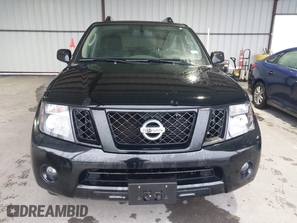 2011 Nissan Pathfinder LE z VIN 5N1AR1NB8BC633188, wystawiony jako IAAI lot #41608356 z przebiegiem 128 377 mil mil oraz . Historia ofert i sprzedaży dostępna na DreamBid. Obrazek 12.