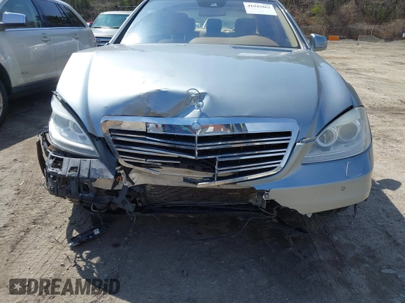 2012 Mercedes-Benz S 550 z VIN WDDNG9EB0CA477810, wystawiony jako IAAI lot #41945862 z przebiegiem 82 090 mil mil oraz . Historia ofert i sprzedaży dostępna na DreamBid. Obrazek 6.
