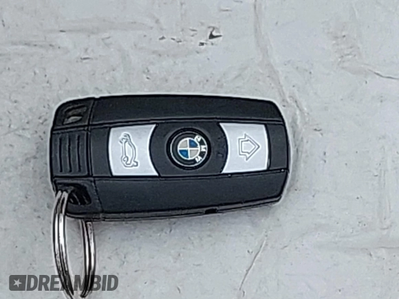 2007 BMW 3 Series 328i with VIN WBAVC53517FZ80487, listed as a IAAI auction lot 42643410 with 225,942 mi miles and . Bid and sale history available at DreamBid. Image 11.
