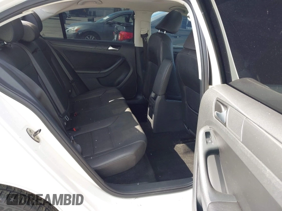 2012 Volkswagen Jetta SE z VIN 3VWDP7AJ4CM379192, wystawiony jako IAAI lot #42024746 z przebiegiem 125 450 mil mil oraz . Historia ofert i sprzedaży dostępna na DreamBid. Obrazek 8.