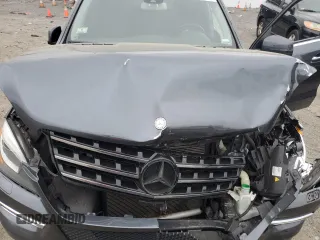 2012 Mercedes-Benz M 350 z VIN 4JGDA5HBXCA097090, wystawiony jako Copart lot #57801325 z przebiegiem 158 983 mil mil oraz Czysty tytuł • Clean title. Historia ofert i sprzedaży dostępna na DreamBid. Obrazek 12.