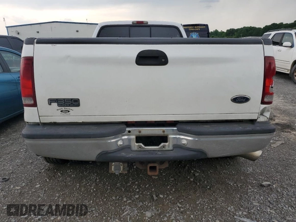 2000 Ford F-350 with VIN 1FTWX32F0YEB90096, listed as a Copart auction lot 56198024 with 273,397 mi miles and Non repairable. Bid and sale history available at DreamBid. Image 6.