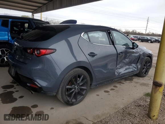 2024 Mazda 3 S Carbon Edition z VIN JM1BPBLM2R1709549, wystawiony jako Copart lot #46490235 z przebiegiem 32 448 mil mil oraz Szkoda całkowita • Salvage title. Historia ofert i sprzedaży dostępna na DreamBid. Obrazek 3.