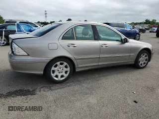 2005 Mercedes-Benz C 240 с VIN WDBRF81J75F691879, выставлен на аукционе Copart как лот 64199765 с пробегом 79 163 миль миль и Списание • Salvage title. История ставок и продаж доступна на DreamBid. Изображение 3.