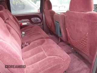 1997 Chevrolet Tahoe z VIN 1GNEK13R5VJ395365, wystawiony jako IAAI lot #42015206 z przebiegiem 121 086 mil mil oraz . Historia ofert i sprzedaży dostępna na DreamBid. Obrazek 8.