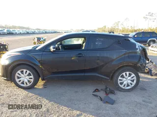 2021 Toyota C-HR LE with VIN NMTKHMBX6MR132085, listed as a IAAI auction lot 41446078 with 29,121 mi miles. Bid and sale history available at carsss.com. Image 15.