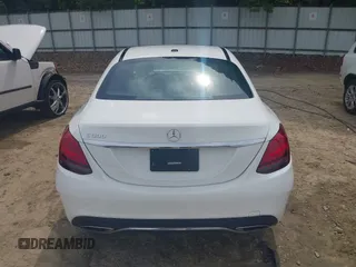 2019 Mercedes-Benz C 300 z VIN 55SWF8DB4KU282844, wystawiony jako IAAI lot #42177114 z przebiegiem 44 605 mil mil oraz . Historia ofert i sprzedaży dostępna na DreamBid. Obrazek 17.