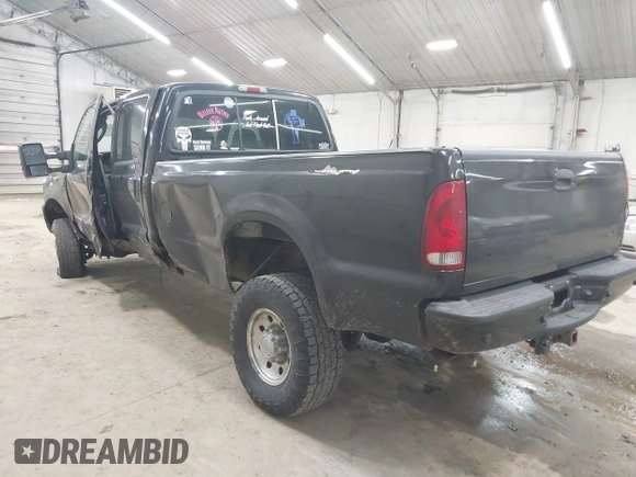 2004 Ford F-350 XL z VIN 1FTSW31P74EB44030, wystawiony jako IAAI lot #42232329 z przebiegiem 141 796 mil mil oraz . Historia ofert i sprzedaży dostępna na DreamBid. Obrazek 3.