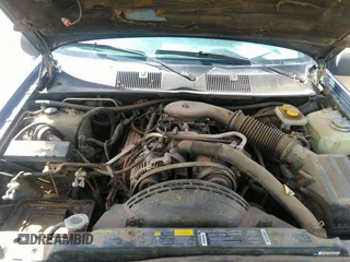 1994 Jeep Grand Cherokee Laredo with VIN 1J4GZ58Y3RC202638, listed as a IAAI auction lot 41885484 with 164,481 mi miles. Bid and sale history available at carsss.com. Image 10.