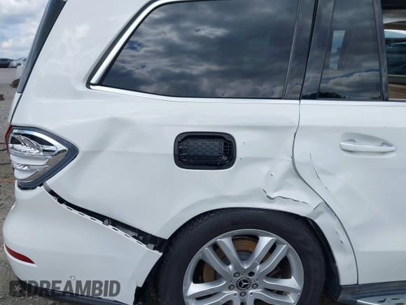 2017 Mercedes-Benz GLS 450 z VIN 4JGDF6EE2HA989945, wystawiony jako IAAI lot #41953246 z przebiegiem Nie podano mil oraz . Historia ofert i sprzedaży dostępna na DreamBid. Obrazek 15.