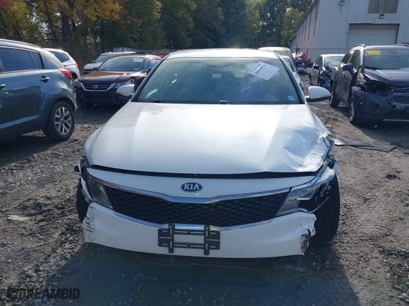 2016 Kia Optima LX with VIN KNAGT4L39G5098281, listed as a IAAI auction lot 40614976 with 99,914 mi miles. Bid and sale history available at carsss.com. Image 12.