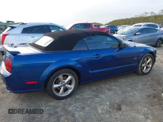 2007 Ford Mustang GT Deluxe with VIN 1ZVHT85H075325586, listed as a IAAI auction lot 40581160 with Not Provided miles and . Bid and sale history available at carsss.com. Image 13.