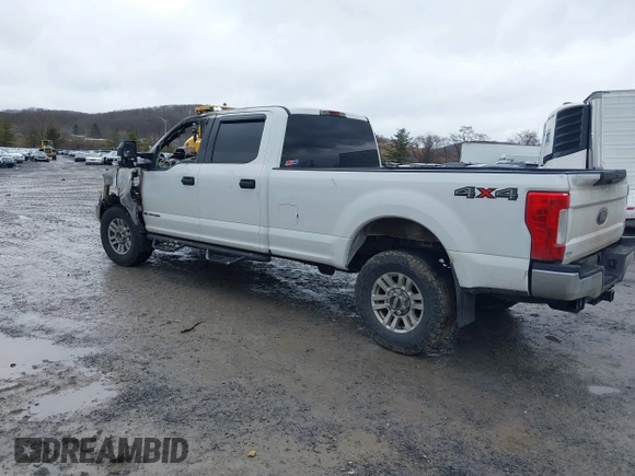 2017 Ford F-250 Lariat with VIN 1FT7W2BT8HED69347, listed as a IAAI auction lot 41740432 with 347,421 mi miles and . Bid and sale history available at DreamBid. Image 3.