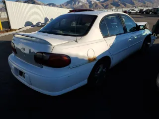 2002 Chevrolet Malibu with VIN 1G1ND52J12M513596, listed as a Copart auction lot 79084393 with 175,976 mi miles and Salvage Title. Bid and sale history available at carsss.com. Image 3.