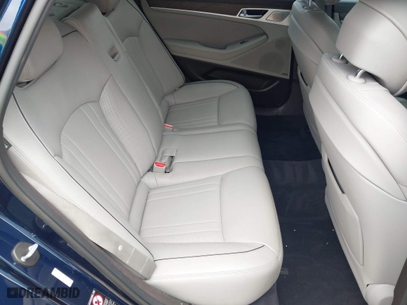 2018 Genesis G80 5.0L Ultimate with VIN KMHGN4JF1JU265669, listed as a IAAI auction lot 41919898 with 54,198 mi miles. Bid and sale history available at carsss.com. Image 8.