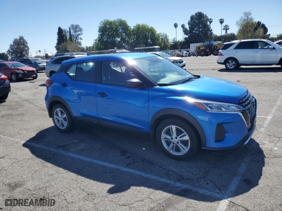 2021 Nissan Kicks S with VIN 3N1CP5BV3ML520154, listed as a Copart auction lot 47772455 with 42,975 mi miles and Salvage Title. Bid and sale history available at carsss.com. Image 4.