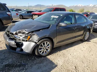2011 Volkswagen Jetta SE с VIN 3VWDZ7AJ0BM395785, выставлен на аукционе Copart как лот 55982785 с пробегом 116 183 миль миль и Списание • Salvage title. История ставок и продаж доступна на DreamBid. Изображение 1.