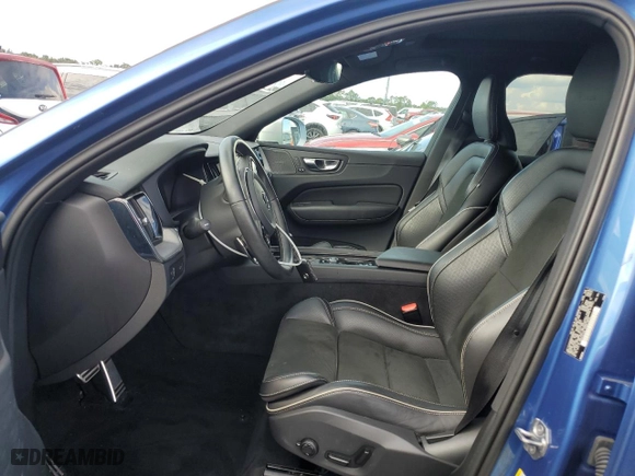 2019 Volvo XC60 R-Design with VIN LYVA22RM8KB298948, listed as a Copart auction lot 73888114 with 0 mi miles and Non Repairable. Bid and sale history available at carsss.com. Image 7.