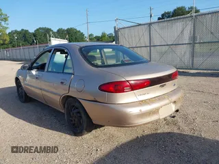 1999 Ford Escort SE z VIN 1FAFP13P5XW268897, wystawiony jako IAAI lot #42844258 z przebiegiem 169 050 mil mil oraz . Historia ofert i sprzedaży dostępna na DreamBid. Obrazek 3.