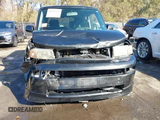 2006 Scion xB z VIN JTLKT324164127217, wystawiony jako IAAI lot #40660725 z przebiegiem 116 435 mil mil oraz . Historia ofert i sprzedaży dostępna na DreamBid. Obrazek 6.