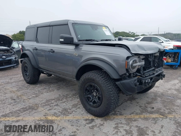 2023 Ford Bronco with VIN 1FMEE5DPXPLC01694, listed as a IAAI auction lot 41389276 with 10,512 mi miles. Bid and sale history available at carsss.com. Image 1.