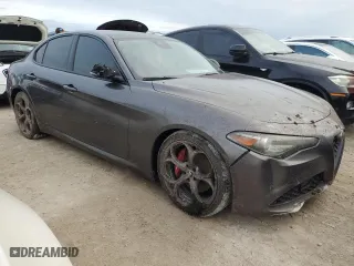 2018 Alfa Romeo Giulia with VIN ZARFAEBN3J7595289, listed as a Copart auction lot 76635464 with 0 mi miles and Non Repairable. Bid and sale history available at carsss.com. Image 4.