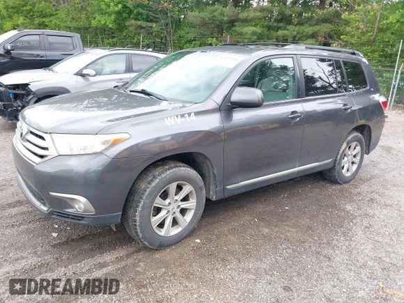 2011 Toyota Highlander z VIN 5TDBK3EH3BS085242, wystawiony jako IAAI lot #42325191 z przebiegiem 200 001 mil mil oraz . Historia ofert i sprzedaży dostępna na DreamBid. Obrazek 17.