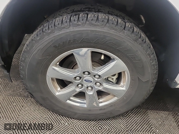 2018 Ford F-150 XL with VIN 1FTEW1EP1JKE55493, listed as a IAAI auction lot 42666714 with 104,452 mi miles and . Bid and sale history available at DreamBid. Image 37.