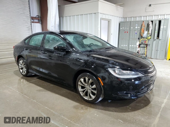 2015 Chrysler 200 S z VIN 1C3CCCBB3FN629045, wystawiony jako Copart lot #60841335 z przebiegiem 114 966 mil mil oraz Szkoda całkowita • Salvage title. Historia ofert i sprzedaży dostępna na DreamBid. Obrazek 4.