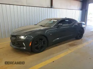 2018 Chevrolet Camaro 1LT z VIN 1G1FB1RS5J0156351, wystawiony jako Copart lot #52869795 z przebiegiem 144 840 mil mil oraz Szkoda całkowita • Salvage title. Historia ofert i sprzedaży dostępna na DreamBid. Obrazek 1.