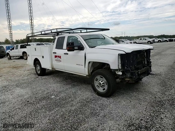 2017 Chevrolet Silverado 2500HD Work Truck with VIN 1GB2CUEG0HZ297425, listed as a Copart auction lot 71946644 with 120,426 mi miles and Salvage Title. Bid and sale history available at carsss.com. Image 10.