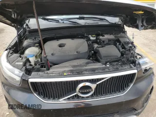 2020 Volvo XC40 Momentum z VIN YV4162UK8L2328427, wystawiony jako Copart lot #86884844 z przebiegiem 112 103 mil mil oraz Szkoda całkowita • Salvage title. Historia ofert i sprzedaży dostępna na DreamBid. Obrazek 13.