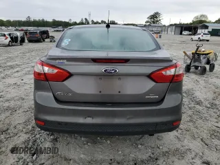 2014 Ford Focus SE with VIN 1FADP3F23EL359605, listed as a Copart auction lot 53696465 with 139,884 mi miles and Salvage Title. Bid and sale history available at DreamBid. Image 6.