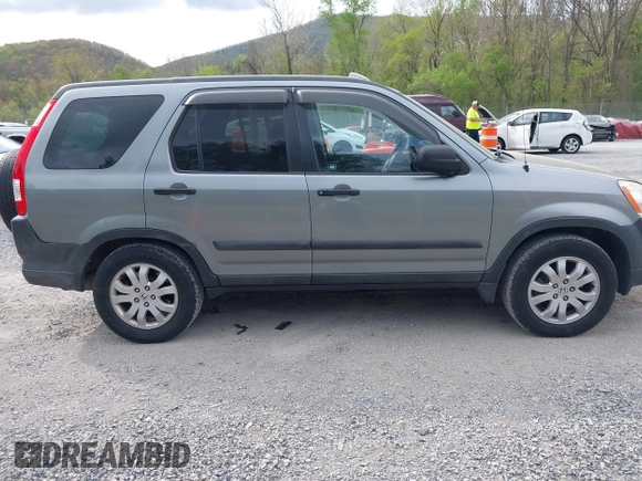 2006 Honda CR-V EX with VIN SHSRD78816U427608, listed as a IAAI auction lot 42094222 with 301,345 mi miles and . Bid and sale history available at carsss.com. Image 13.
