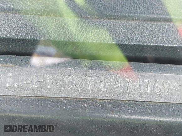 1994 Jeep Wrangler with VIN 1J4FY29S7RP474769, listed as a IAAI auction lot 42283575 with 154,422 mi miles and . Bid and sale history available at DreamBid. Image 9.