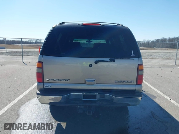 2002 Chevrolet Suburban LS with VIN 3GNEC16Z32G339558, listed as a IAAI auction lot 41739334 with 198,291 mi miles. Bid and sale history available at carsss.com. Image 16.