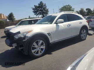 2015 Infiniti QX70 z VIN JN8CS1MW2FM483511, wystawiony jako Copart lot #58186765 z przebiegiem 127 186 mil mil oraz Szkoda całkowita • Salvage title. Historia ofert i sprzedaży dostępna na DreamBid. Obrazek 1.