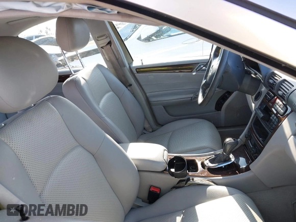 2003 Mercedes-Benz C 320 с VIN WDBRF64J73F381521, выставлен на аукционе IAAI как лот 41970103 с пробегом 119 180 миль миль и . История ставок и продаж доступна на DreamBid. Изображение 5.