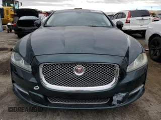 2015 Jaguar XJ with VIN SAJWA2GZ0F8V86007, listed as a Copart auction lot 82233514 with Not Provided miles and Clean Title. Bid and sale history available at carsss.com. Image 5.