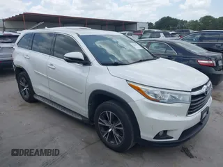 2016 Toyota Highlander XLE with VIN 5TDKKRFH7GS141692, listed as a IAAI auction lot 42535899 with 148,483 mi miles and . Bid and sale history available at DreamBid. Image 1.