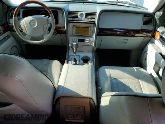 2006 Lincoln Navigator Luxury with VIN 5LMFU27576LJ27128, listed as a Copart auction lot 70362034 with 174,518 mi miles and Salvage Title. Bid and sale history available at carsss.com. Image 8.