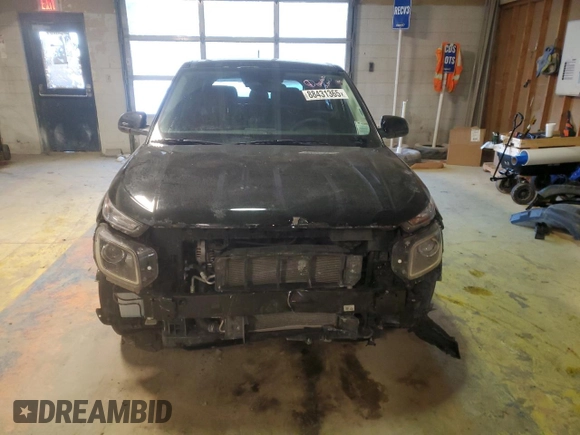2023 Hyundai Venue SE with VIN KMHRB8A3XPU215053, listed as a Copart auction lot 88431365 with 29,930 mi miles and Salvage Title. Bid and sale history available at DreamBid. Image 5.