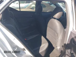 2020 Nissan Kicks SV z VIN 3N1CP5CV6LL573962, wystawiony jako IAAI lot #41783534 z przebiegiem 32 247 mil mil oraz . Historia ofert i sprzedaży dostępna na DreamBid. Obrazek 8.