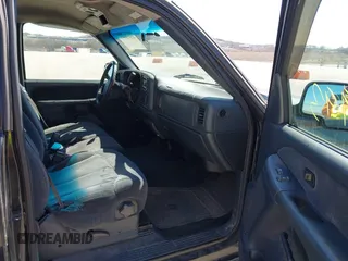1999 Chevrolet Silverado 1500 LS with VIN 1GCEK14T9XZ213688, listed as a IAAI auction lot 41818993 with 192,743 mi miles. Bid and sale history available at carsss.com. Image 5.