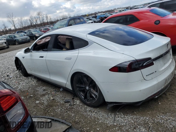 2015 Tesla Model S 85D with VIN 5YJSA1S21FF096032, listed as a Copart auction lot 80075234 with Not Provided miles and Clean Title. Bid and sale history available at carsss.com. Image 2.
